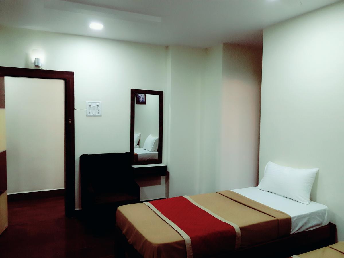 Hotel City Comfort มัดกอน ภายนอก รูปภาพ